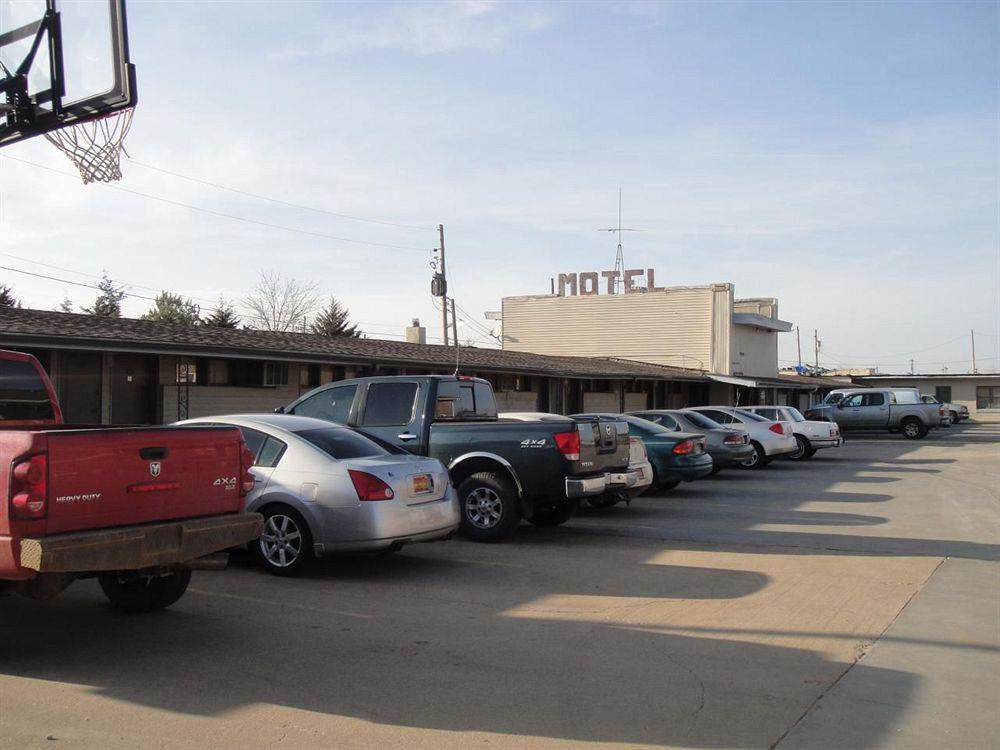 Trails West Motel South Hutchinson Eksteriør bilde